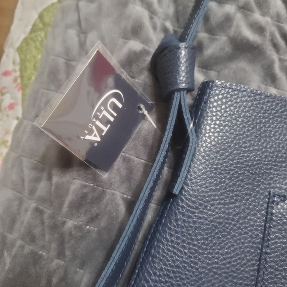 Purse - Picture 4 of 7